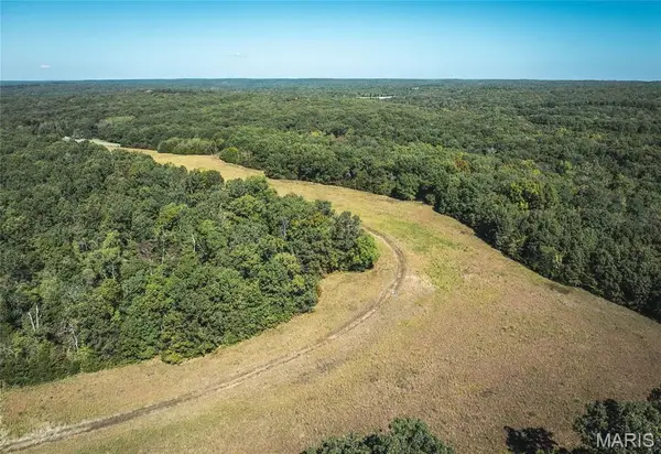 5225 Engledow Road, De Soto, MO 63020