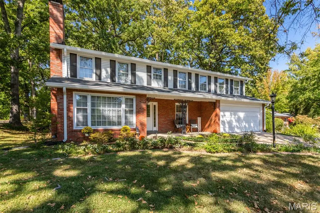 8853 Raleigh Drive, Saint Louis, MO 63123 - Image #1