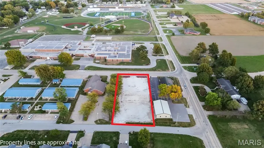 1120 S Liberty Street, Jerseyville, IL 62052 - Image #3