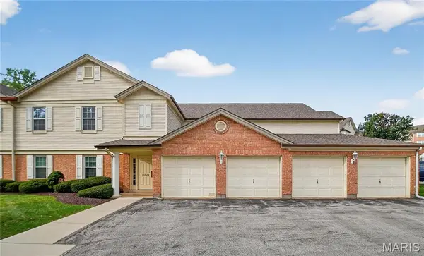 10924 Village Grove Drive #C, St Louis, MO 63123