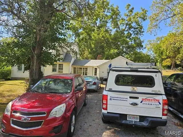 10171 Clairmont Drive, Saint Louis, MO 63136 - Image #1