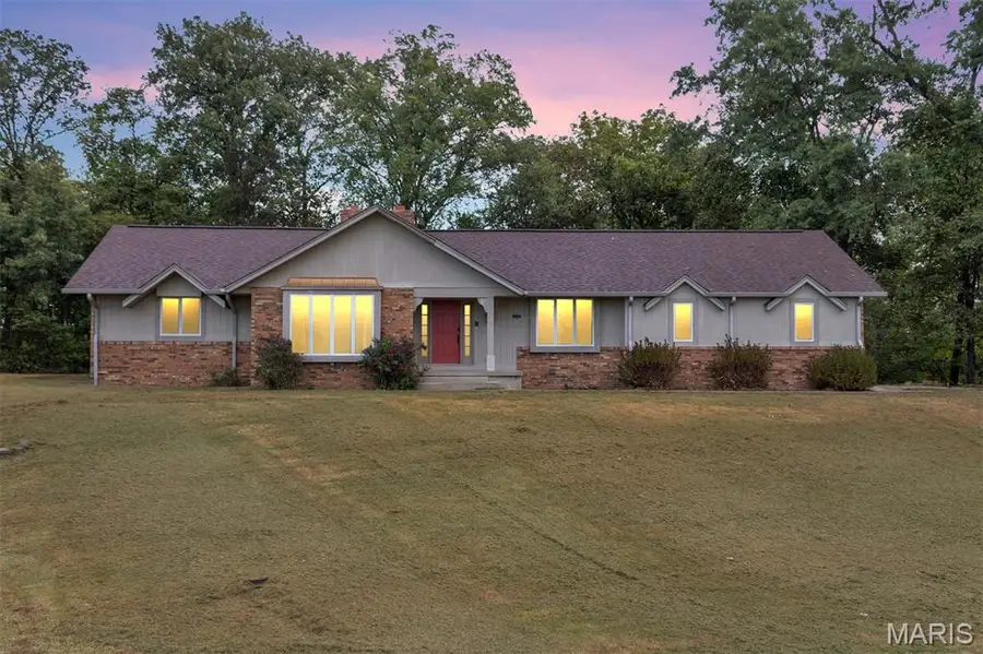 10675 Buckingham Court, Breese, IL 62230 - Image #3