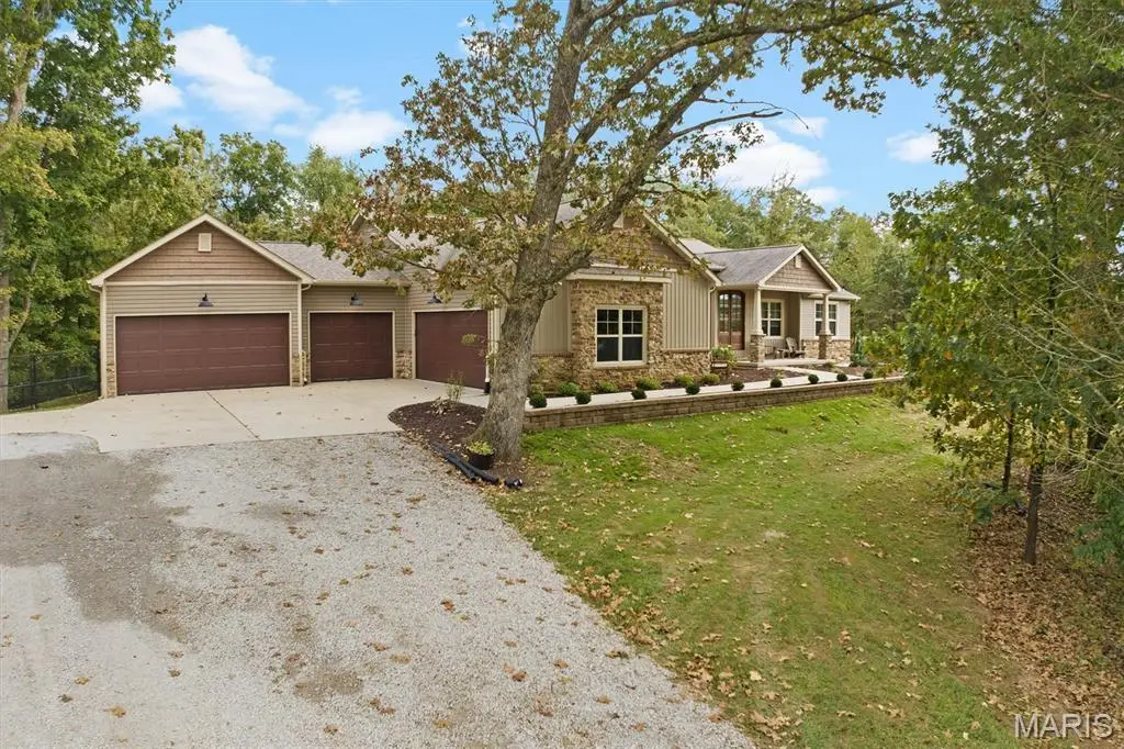 7102 Clayton Road, Waterloo, IL 62298 - Image #1