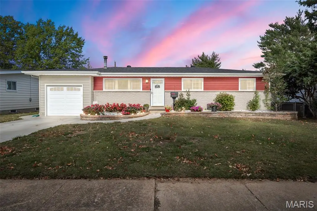 25 Francisca Drive, Florissant, MO 63031 - Image #1