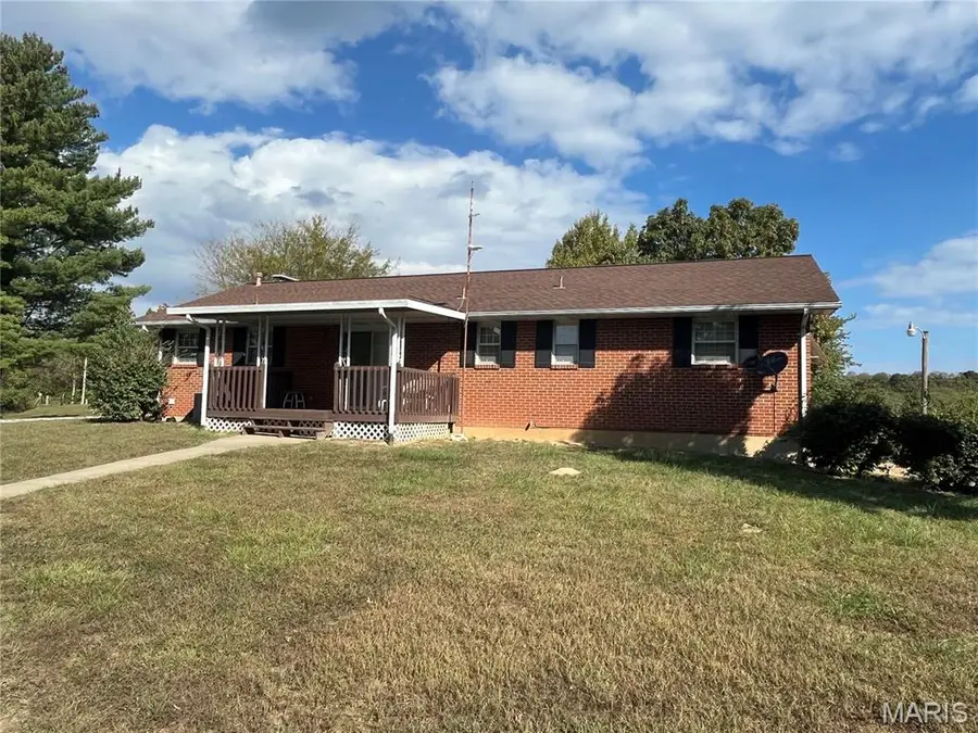 838 Deer Run Road, Elsberry, MO 63343 - Image #2