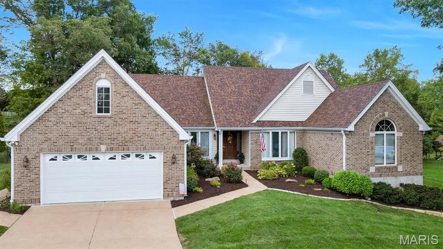 10026 Canterbury Farms Court, Saint Louis, MO 63128 - Image #2