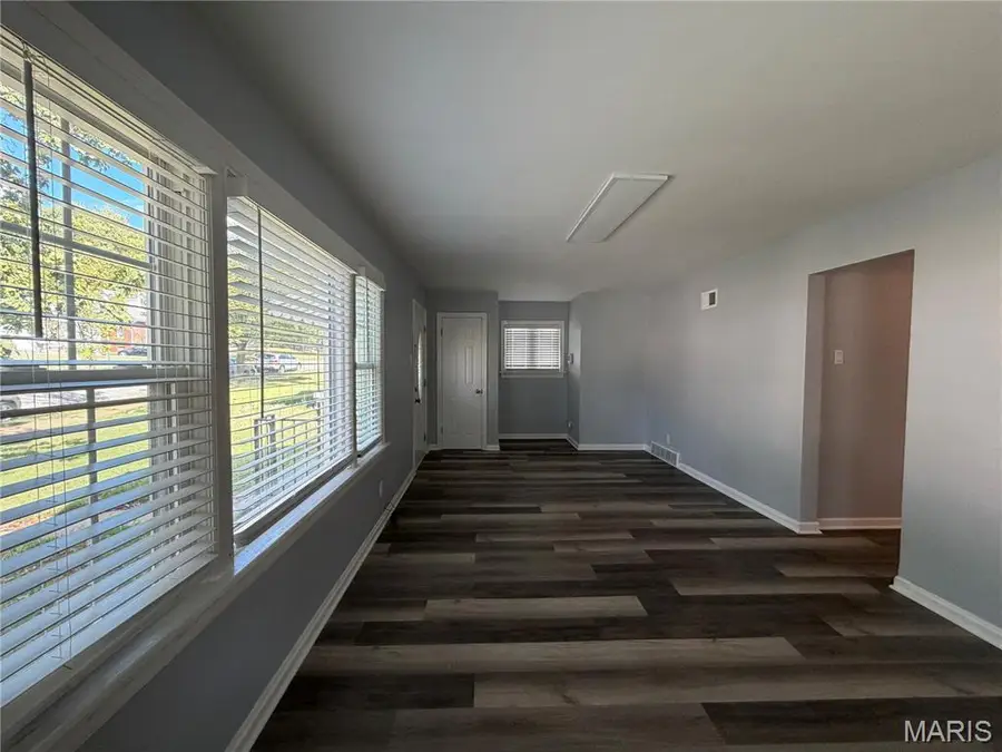 6568 Plymouth Avenue, Saint Louis, MO 63130 - Image #3
