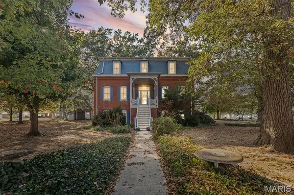 305 N Hanover Street, Okawville, IL 62271