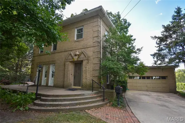 821 N Madison Street, Litchfield, IL 62056