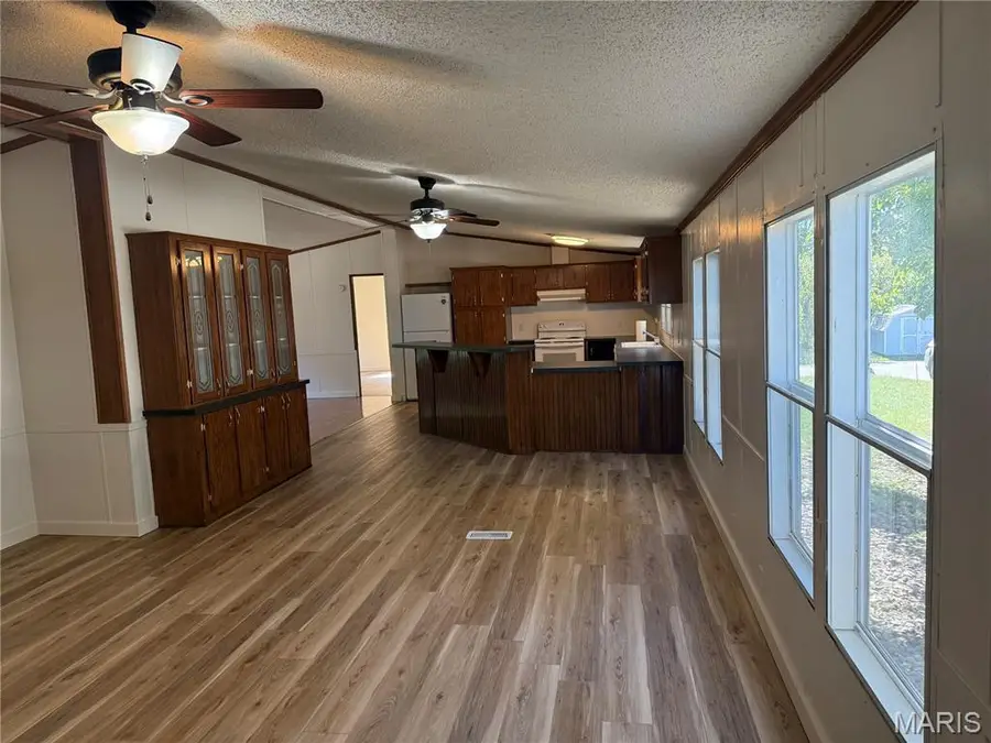 18229 Loyalty Lane, Saint Robert, MO 65584 - Image #2