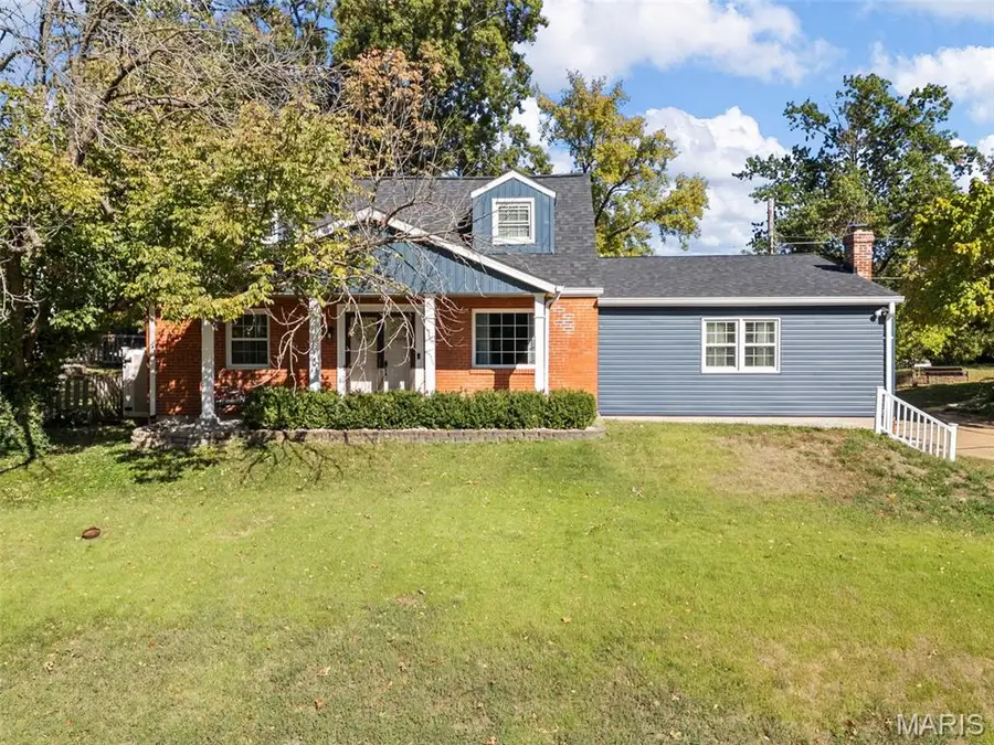 1001 Barberry Lane, Kirkwood, MO 63122 - Image #2