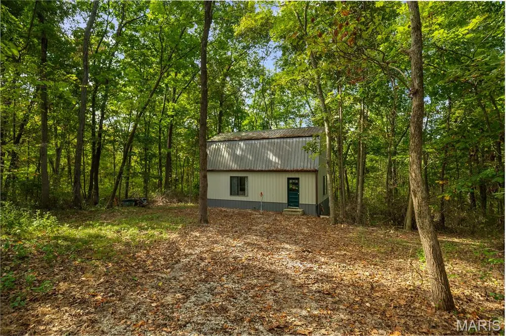 498 Panama Ave, Sorento, IL 62086 - Image #1