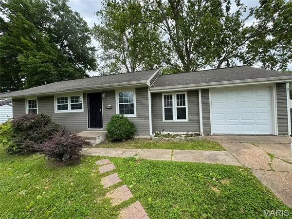 252 Midlothian Road, St Louis, MO 63137