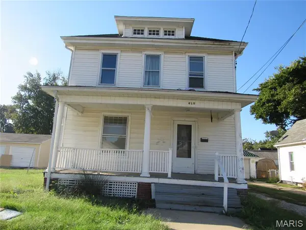 615 W Lafayette, Jacksonville, IL 62650
