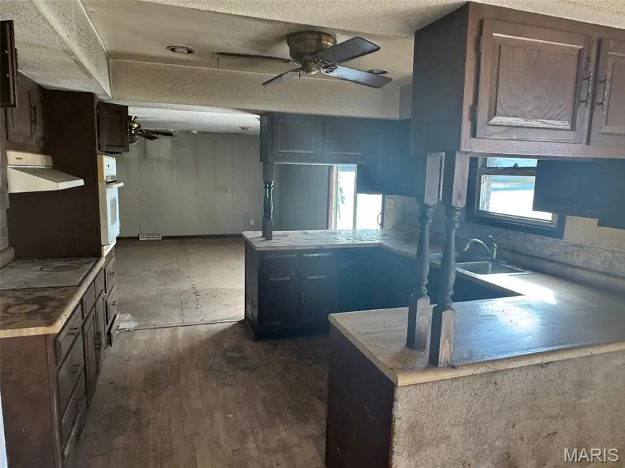 1240 Thistle Drive, Vandalia, IL 62471 - Image #3