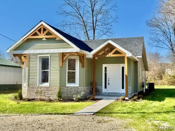 415 S D Street, Louisiana, MO 63353