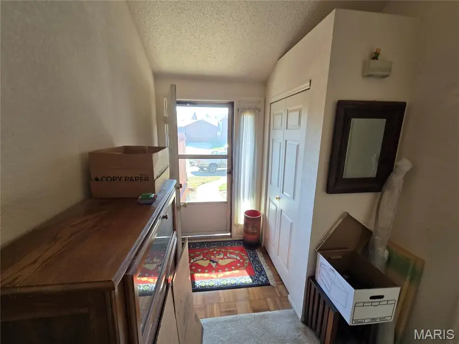 2027 Ami Court #20E, Saint Charles, MO 63303 - Image #3