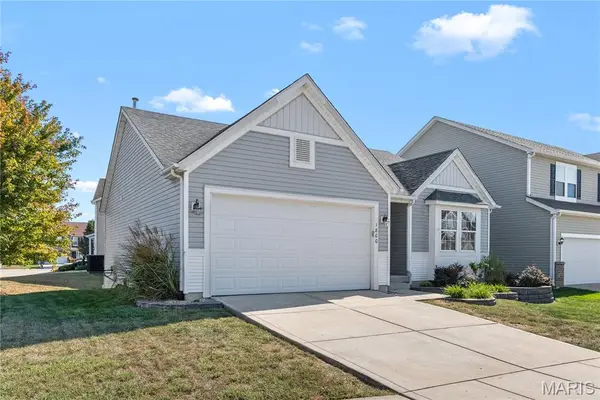 1800 English Oak Drive, Lake St Louis, MO 63367