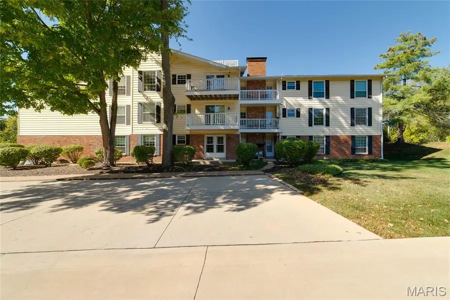 15593 Bedford Forge Drive #6, Chesterfield, MO 63017 - Image #2