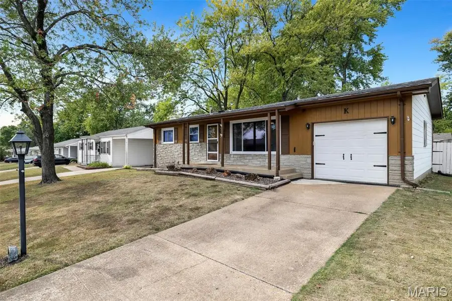 6803 Cherryvale Drive, Hazelwood, MO 63042 - Image #3