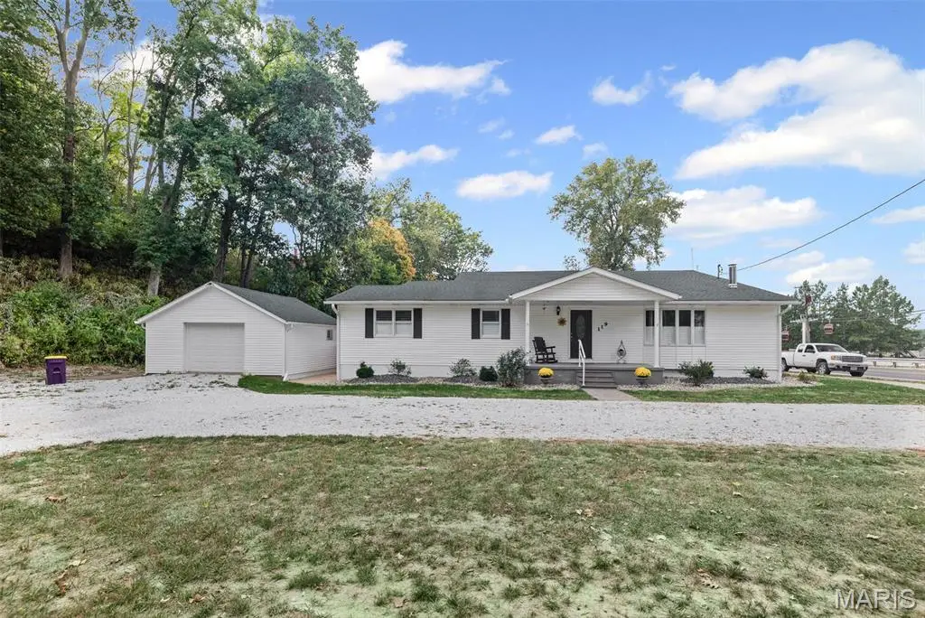 119 N Market Street, Grafton, IL 62037 - Image #1