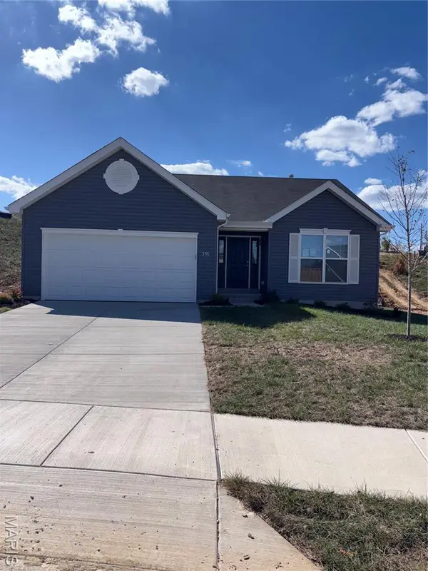 356 Winding Bluffs Court, Fenton, MO 63026