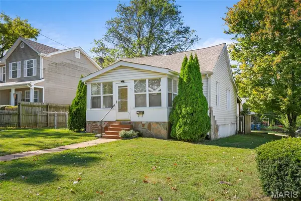 8029 Joel Avenue, St Louis, MO 63123