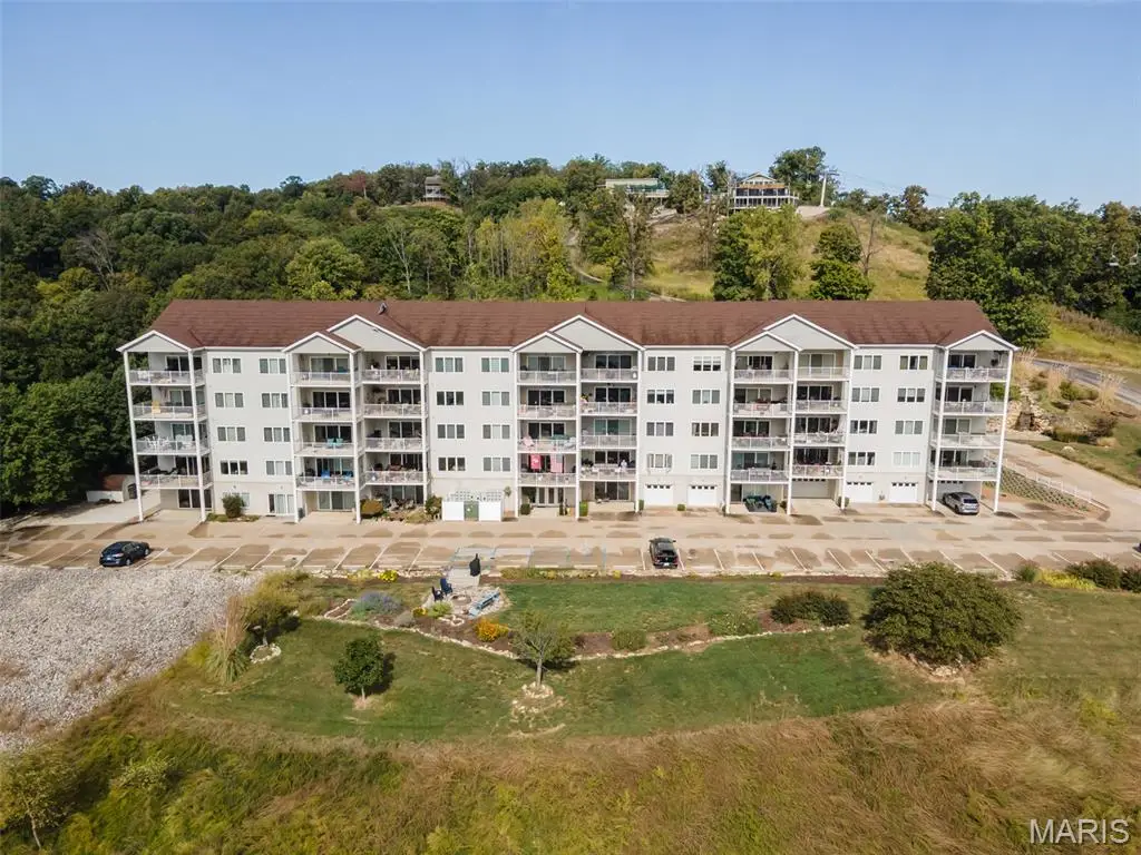 401 Timber Ridge Drive #24, Grafton, IL 62037 - Image #1