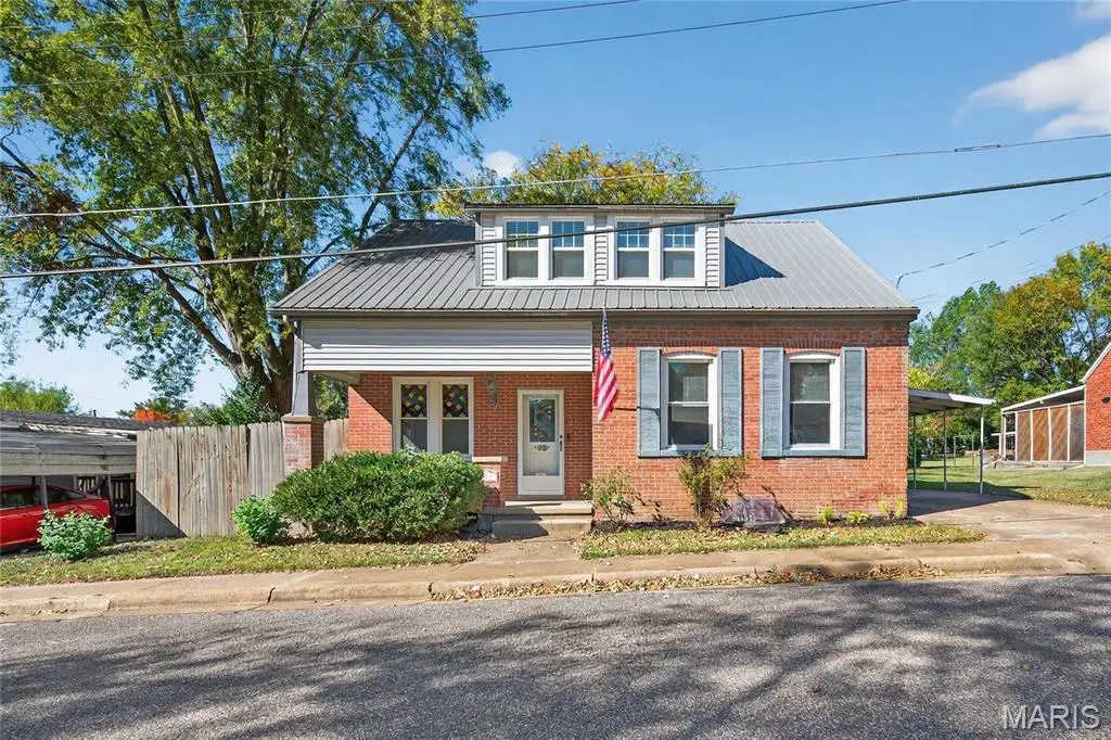 701 Locust Street, Washington, MO 63090 - #1