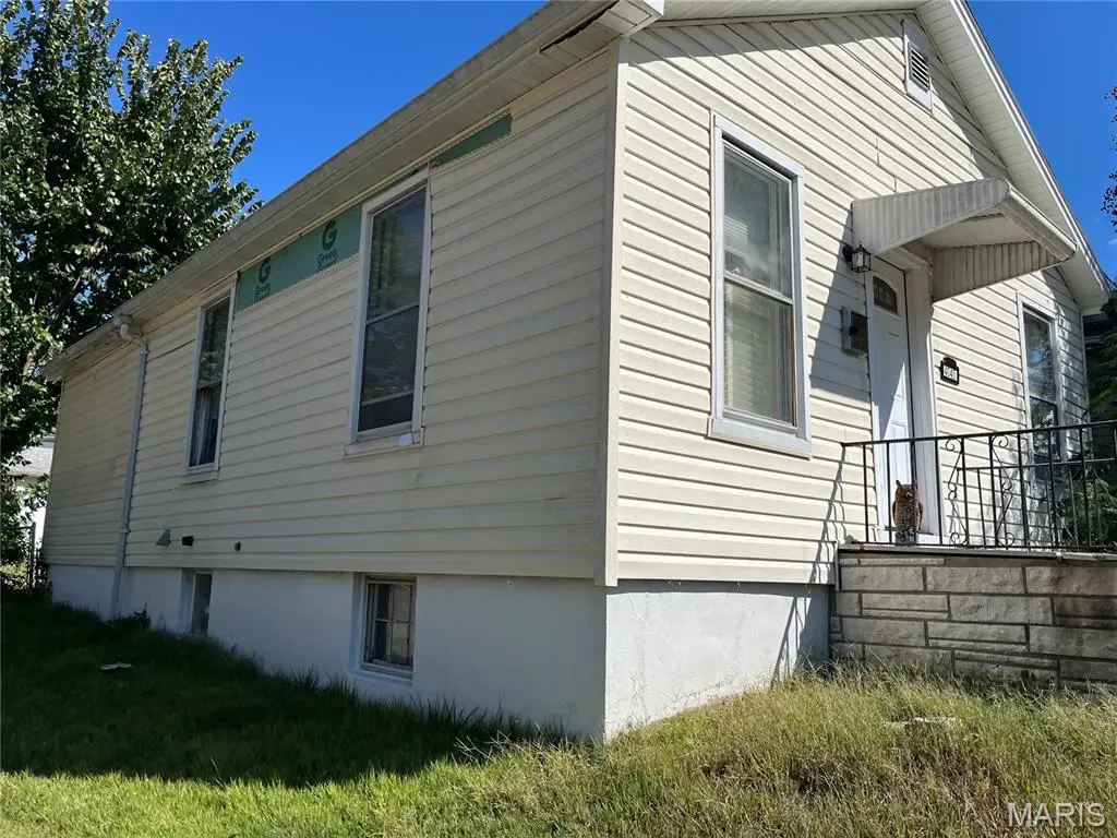4045 Walsh Street, Saint Louis, MO 63116 - #1