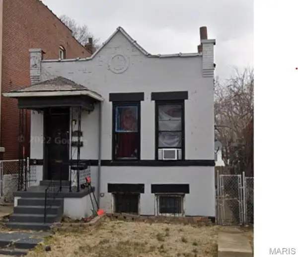 4669 Elmbank Avenue, St Louis, MO 63115