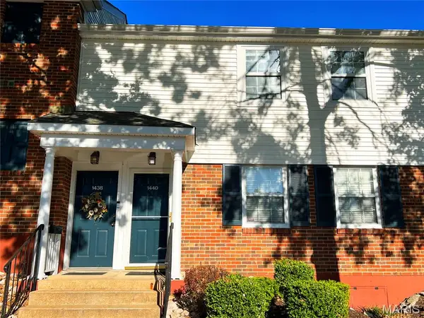 1438 Peacock Lane, Brentwood, MO 63144