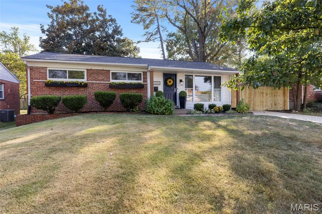 12006 Montour Drive, Des Peres, MO 63131 - Image #1