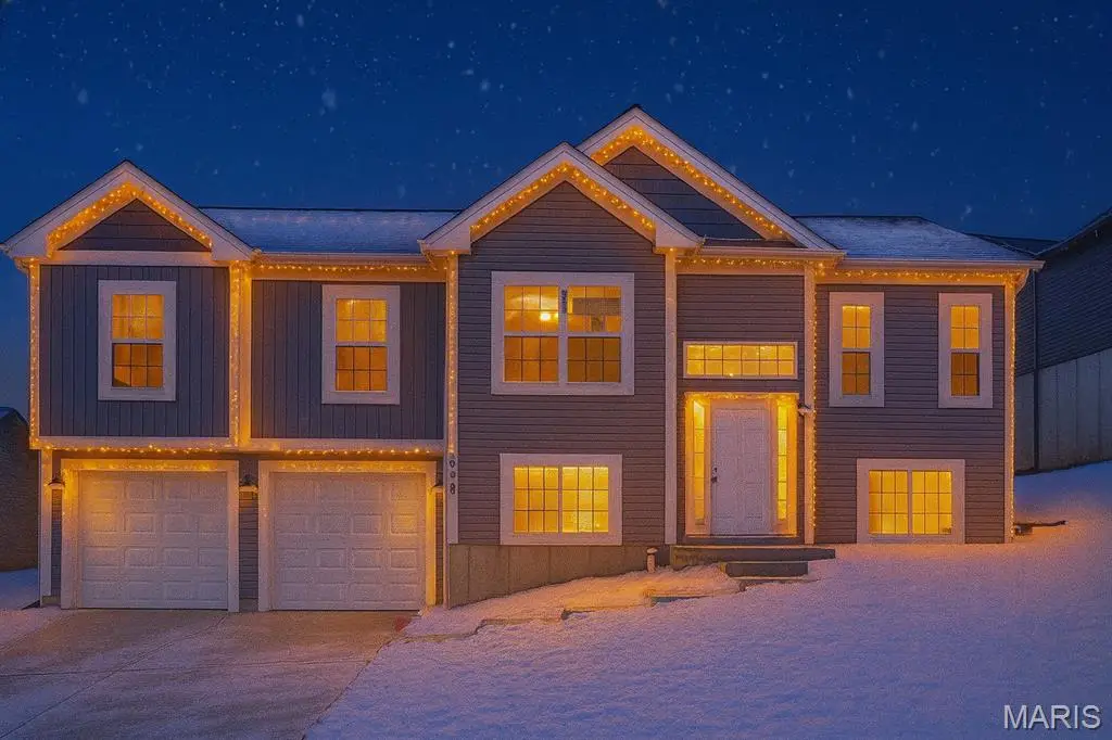 180 Hank's Close #180 STB, Washington, MO 63090 - Image #1