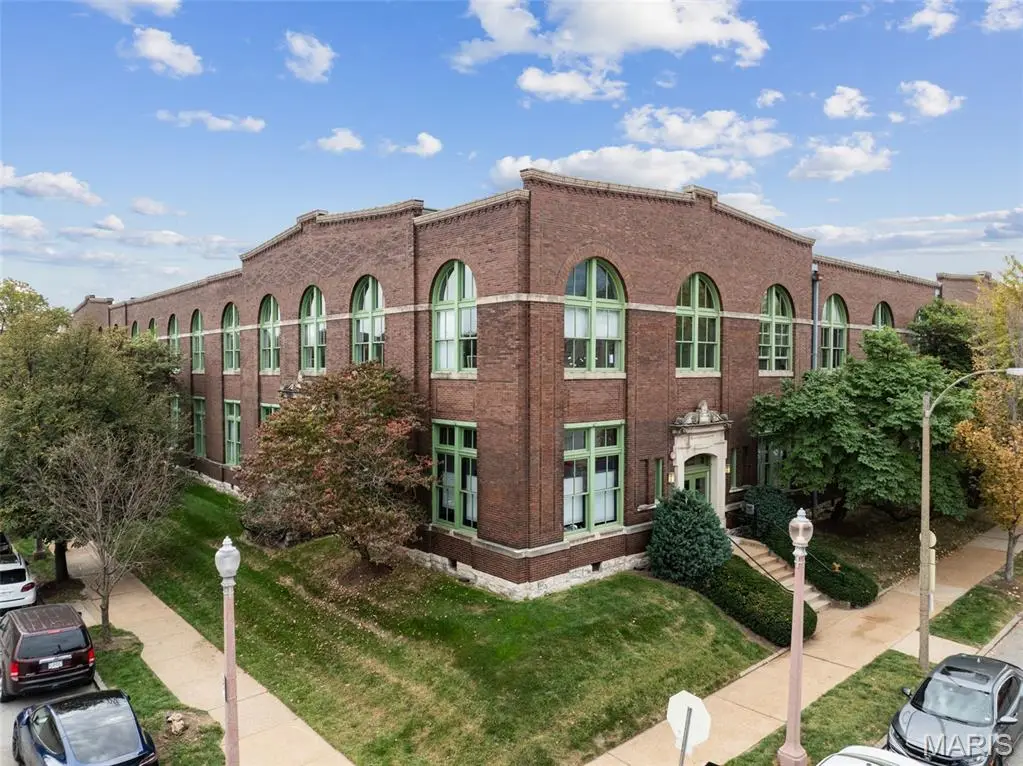 4242 Laclede Avenue #106, Saint Louis, MO 63108 - Image #1
