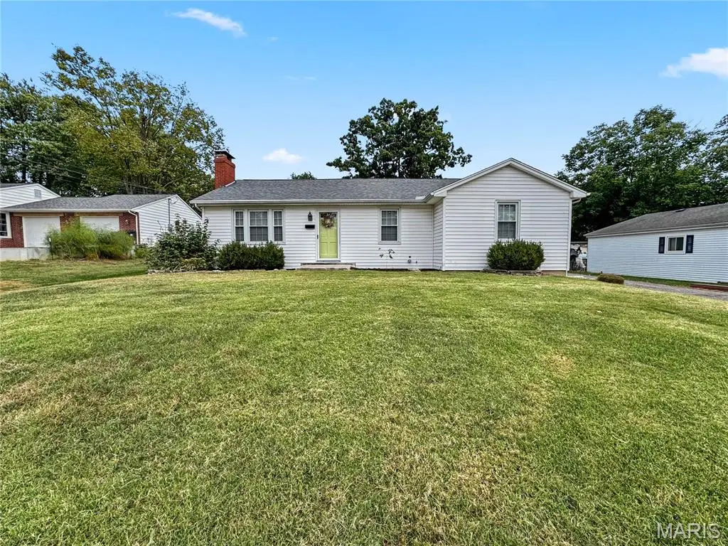 404 N Library Street, Waterloo, IL 62298 - #1