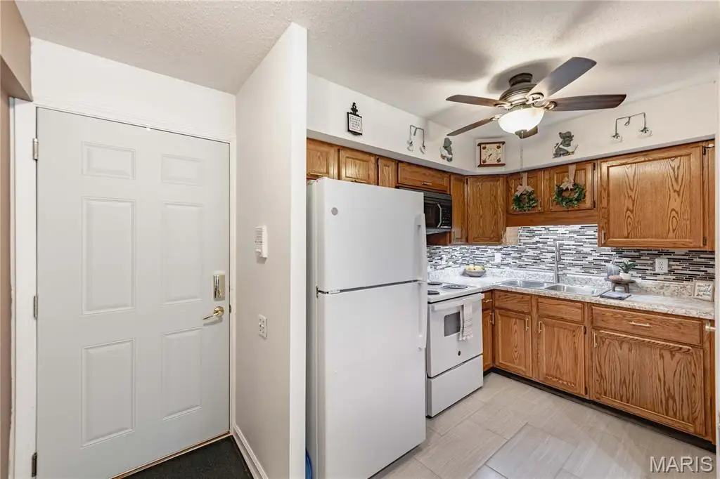 3107 Garnette Drive #A7, Bridgeton, MO 63044 - Image #1