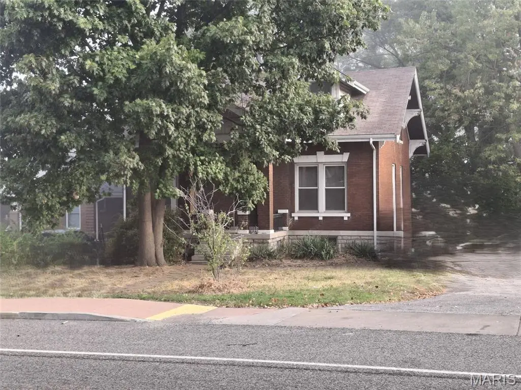 8209 Saint Charles Lane, Overland, MO 63114 - Image #1