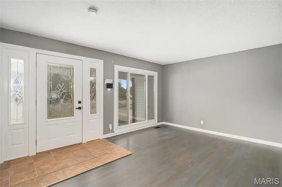 11774 El Somo Court, Florissant, MO 63033 - Image #3