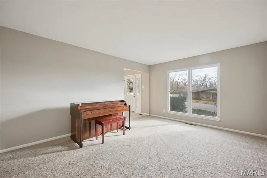 1147 Chatelet Drive, Ferguson, MO 63135 - Image #3