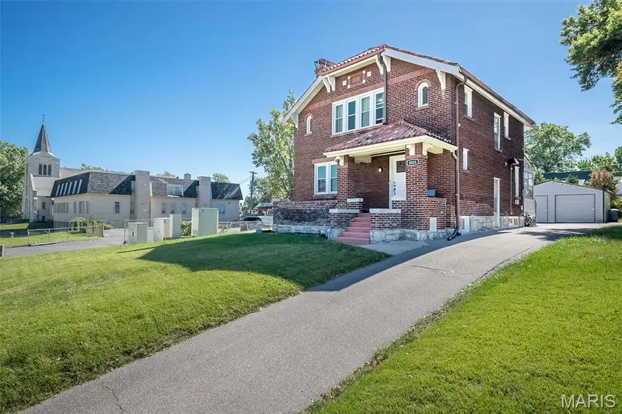 8026 Natural Bridge Road, Saint Louis, MO 63121 - Image #2