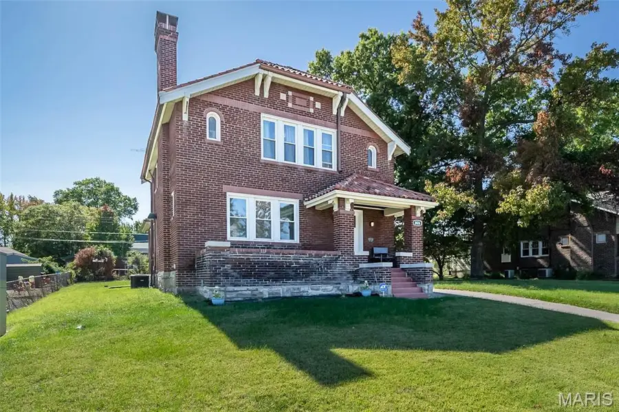 8026 Natural Bridge Road, Saint Louis, MO 63121 - Image #3