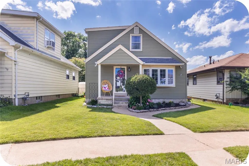 2205 Stephen Avenue, Saint Louis, MO 63110 - Image #1