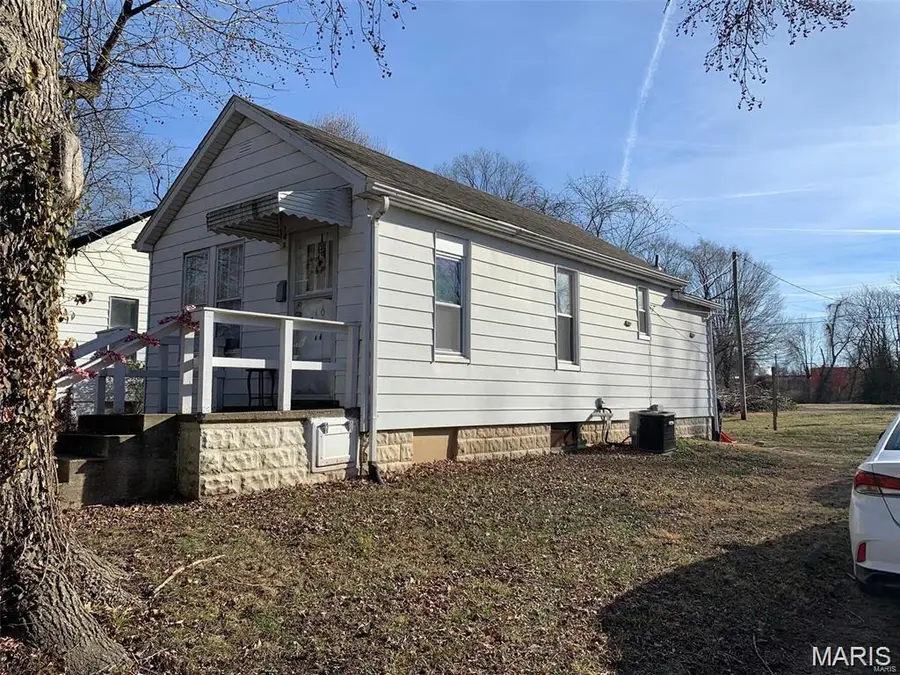 148 S 34th Street, Belleville, IL 62226 - Image #2