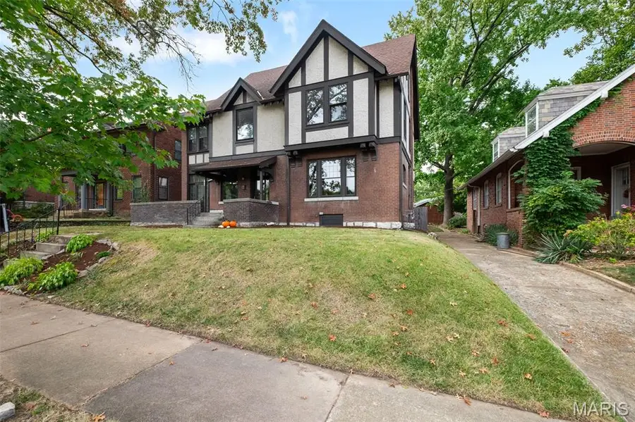 739 Radcliffe Avenue, University City, MO 63130 - Image #2