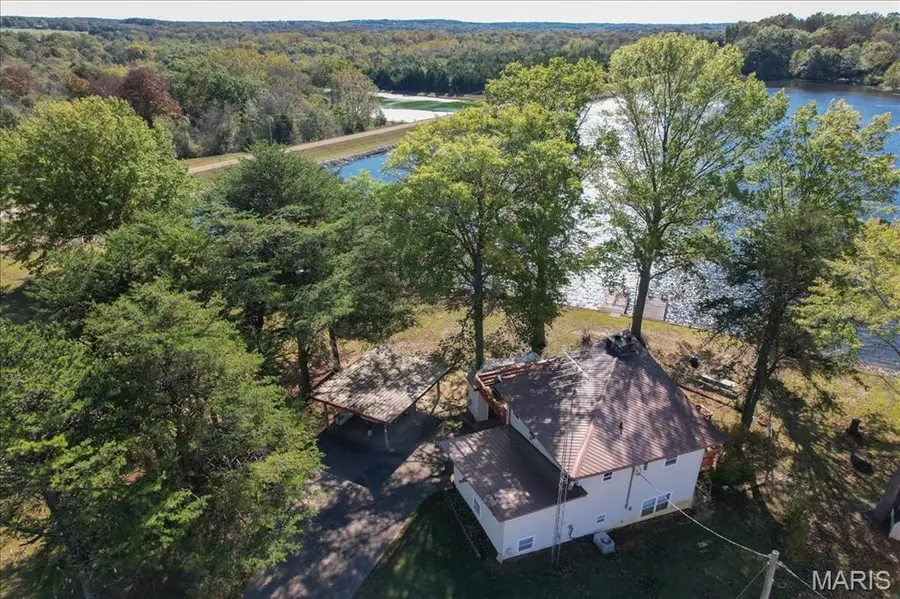 150 N Lake Drive, Leslie, MO 63056 - Image #2