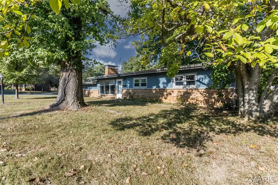 422 Legion Drive, Edwardsville, IL 62025 - Image #2