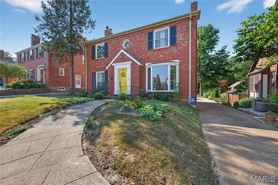 8328 Ardsley Drive, Bel Nor, MO 63121 - Image #3