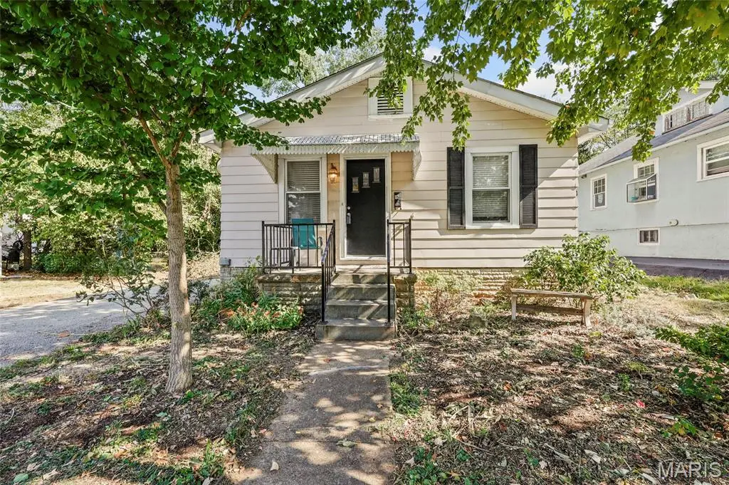 426 S Maple Avenue, Webster Groves, MO 63119 - #1