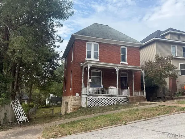 427 N 7th Street, Hannibal, MO 63401